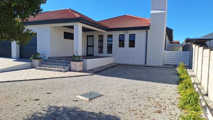 3 Bedroom Property for Sale in Port Owen Western Cape